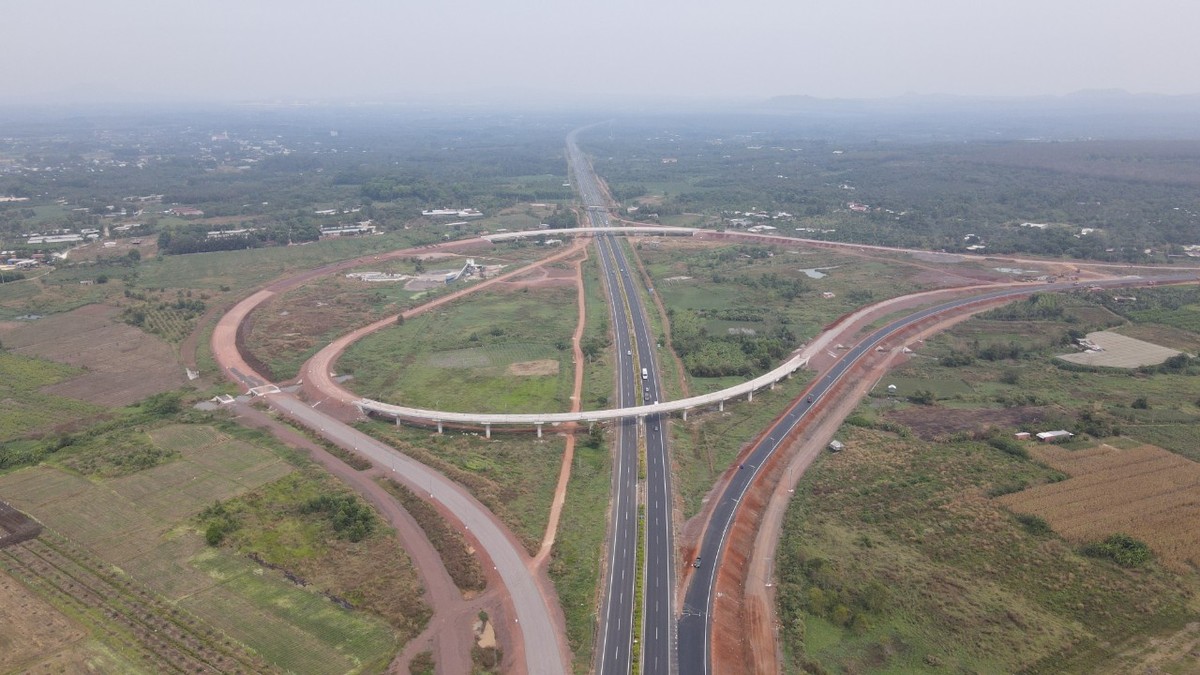 cao tốc dầu giây phan thiết 8 cao tốc dầu giây phan thiết 8