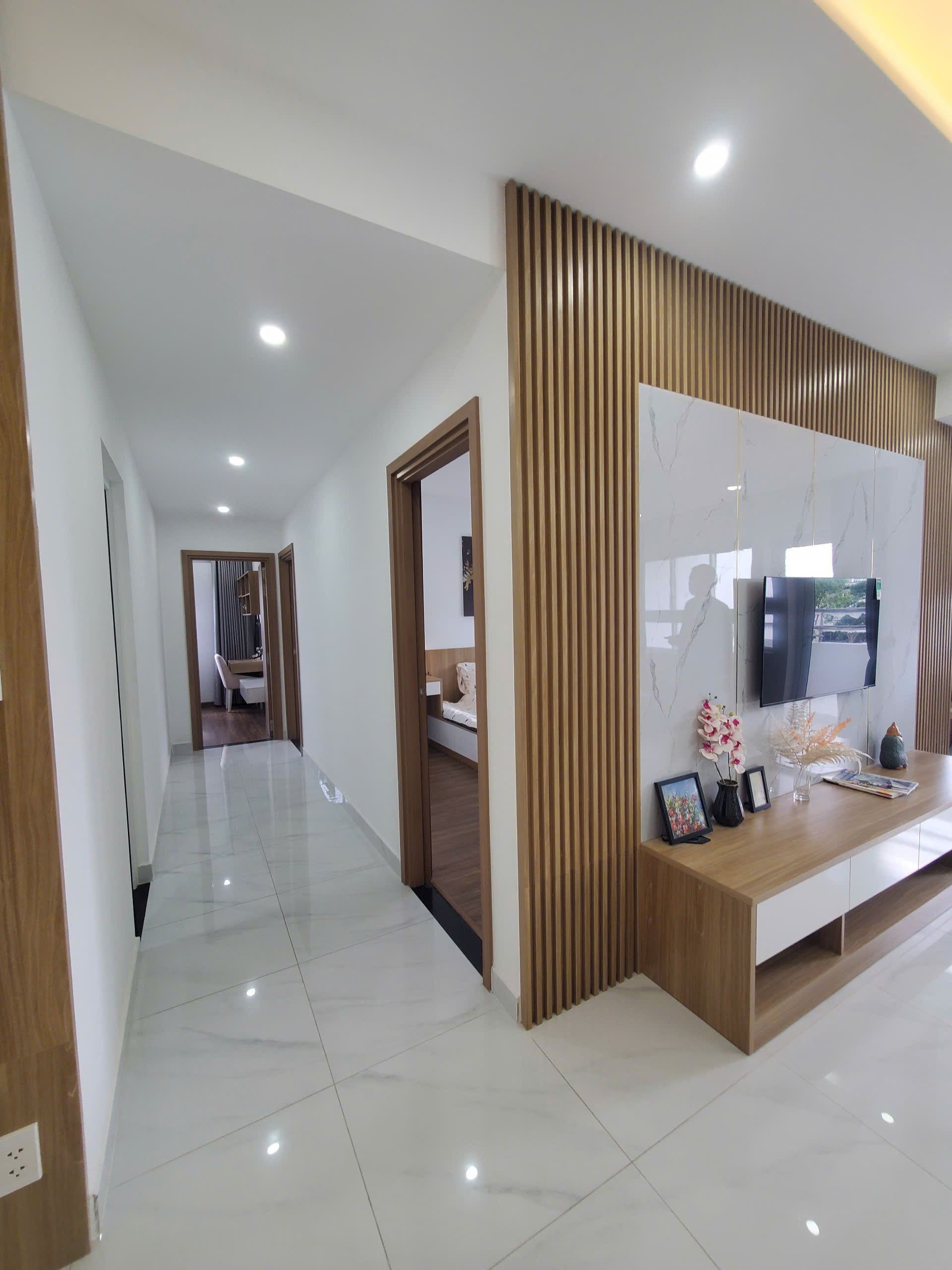 hinh-anh-nha-mau-conic-boulevard-2