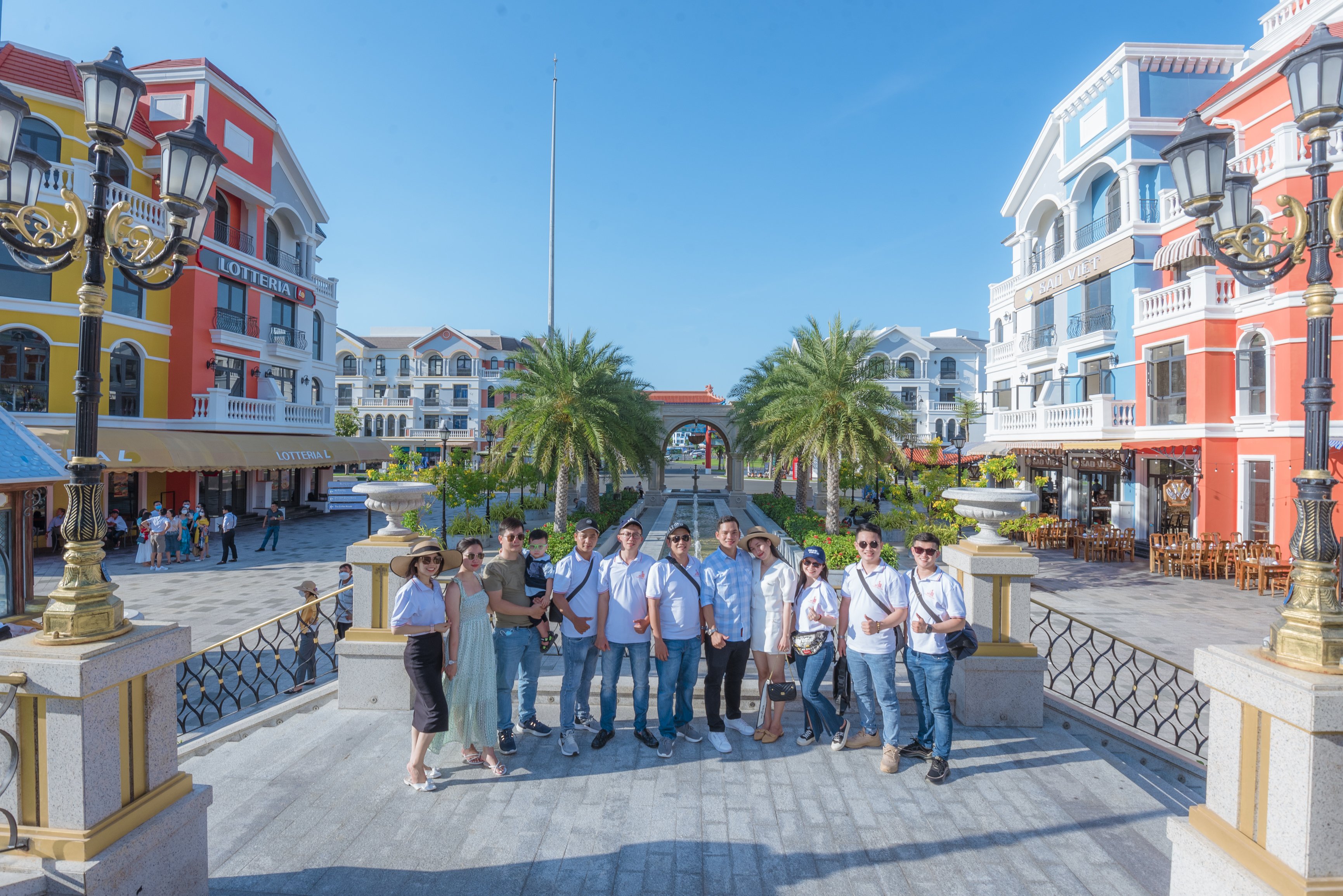 ảnh tập thể grand world ảnh tập thể grand world